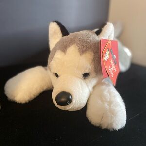 F. A.O Schwarz Realistic husky